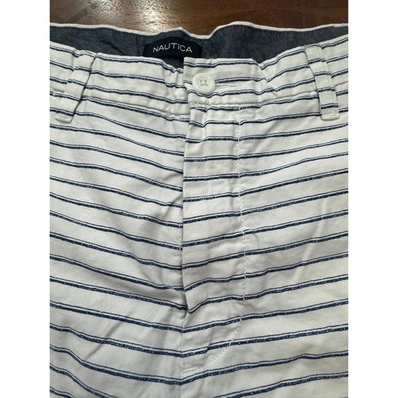 Men’s Nautica Shorts Size 36 - Picture 2 of 6